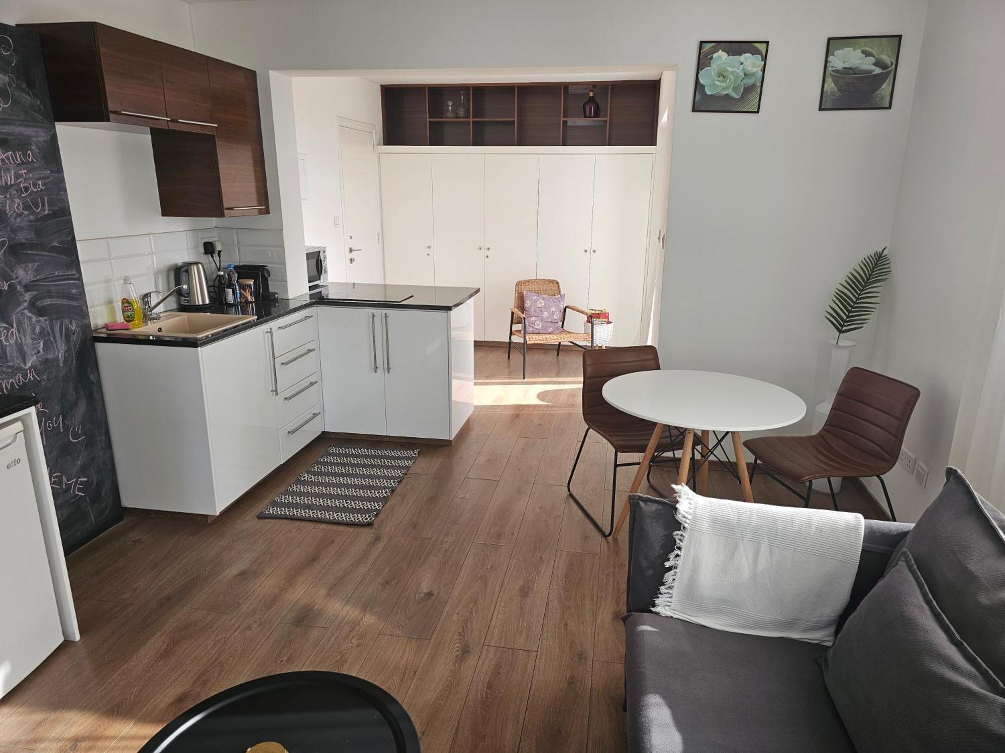 City Center Apartments Пафос Екстер'єр фото