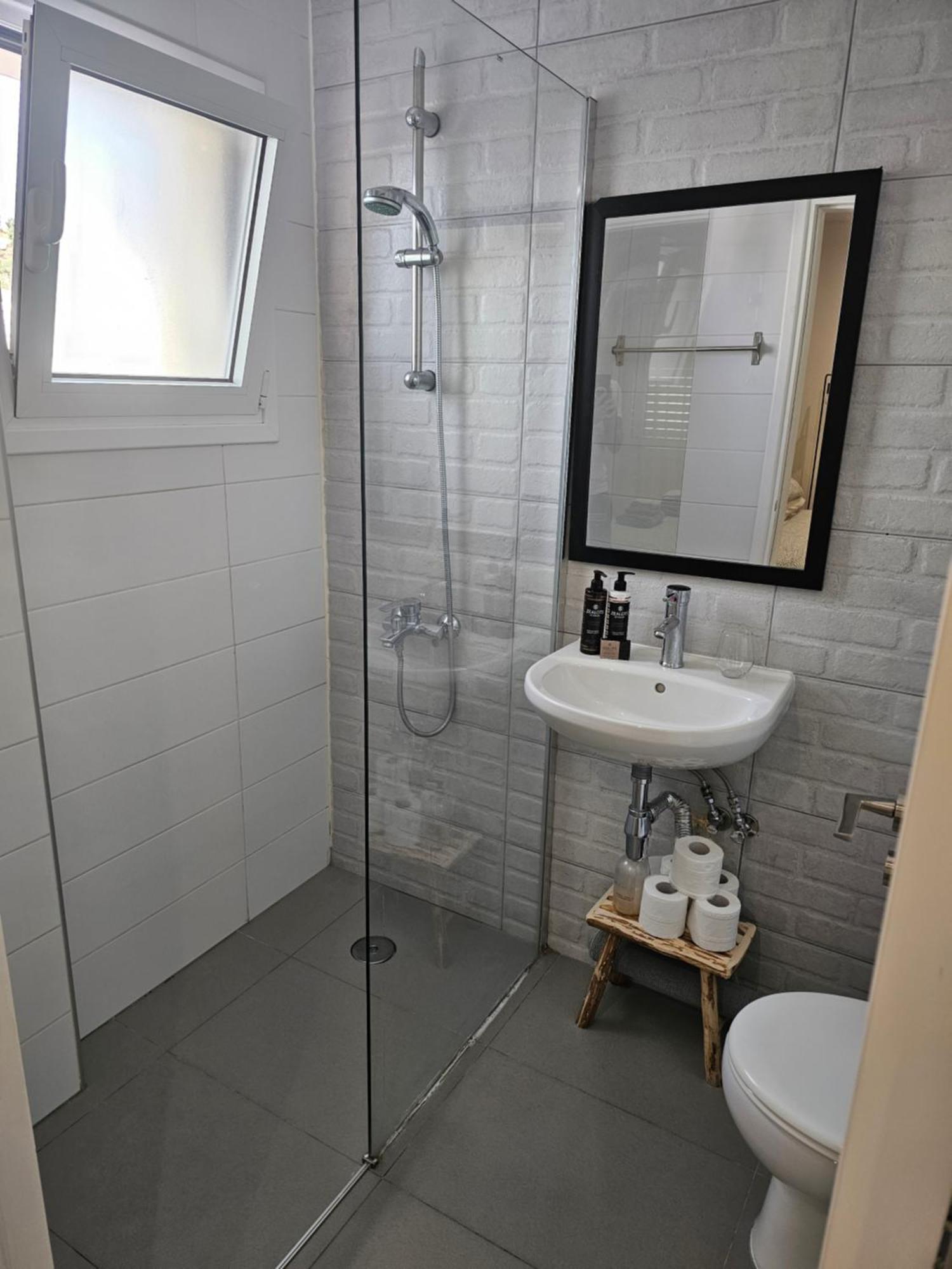 City Center Apartments Пафос Екстер'єр фото