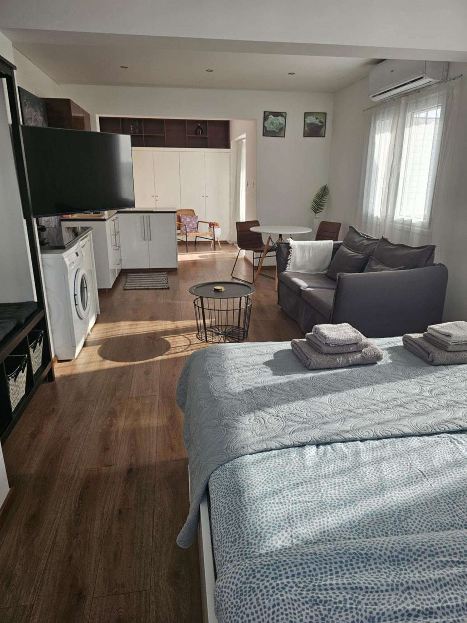 City Center Apartments Пафос Екстер'єр фото