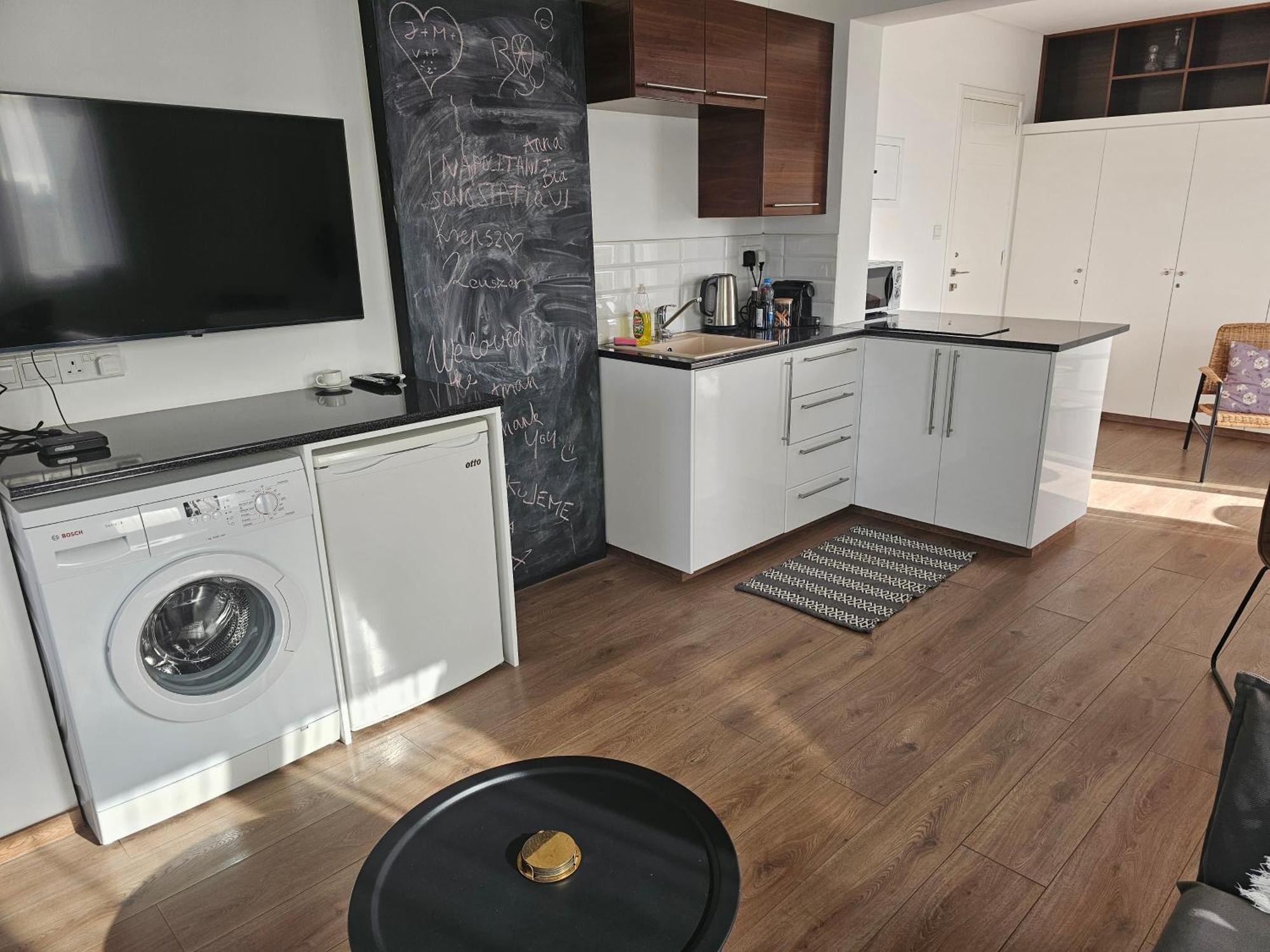 City Center Apartments Пафос Екстер'єр фото
